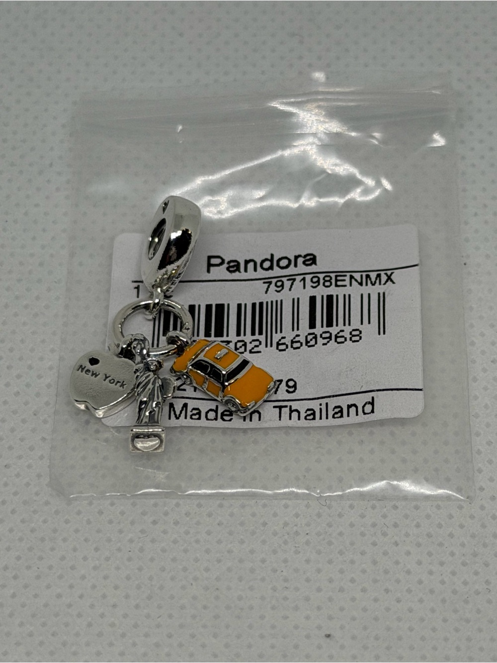 Pandora 797198ENMX - I Love New York Charm